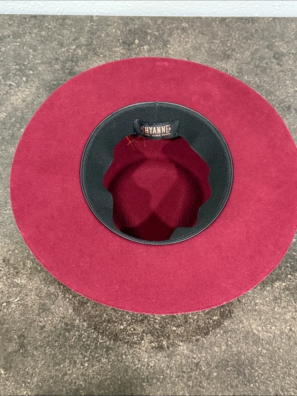 SHYANNE Women’s 2X Felt Western Fashion Hat Burgundy
